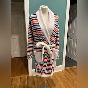 Victoria’s Secret robe 👘